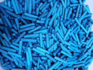 Eelliimitud puittüübel 8x35mm, sirge soonega, sinine, 1 kott 10kg =8350tk
